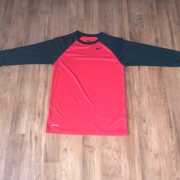 Nike 3/4 sleeve Dri fit T-shirt size small. - Picture 4 of 7